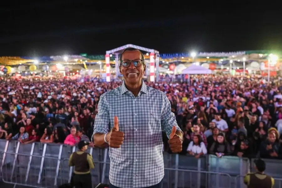 Imagens-montagem-Blog-do-Valente-42